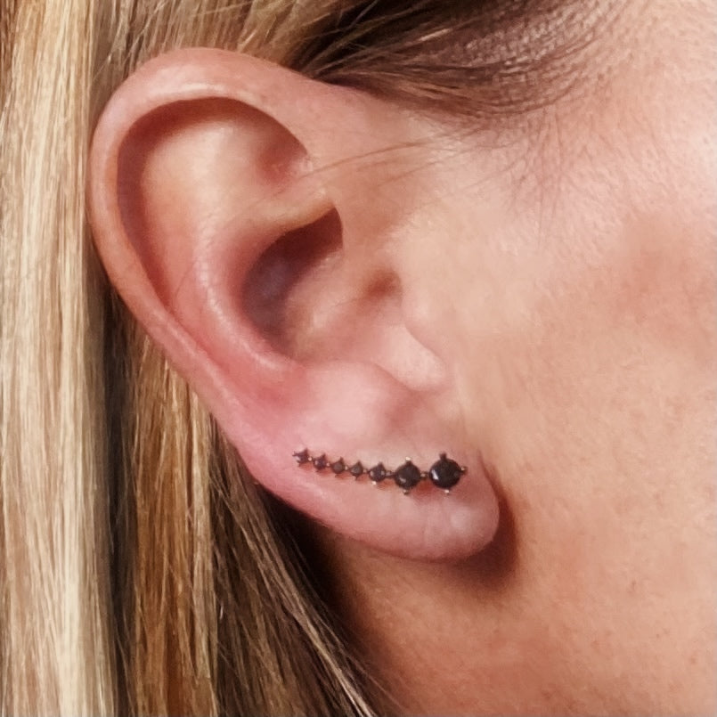 Ear Climber con Zirconi Neri